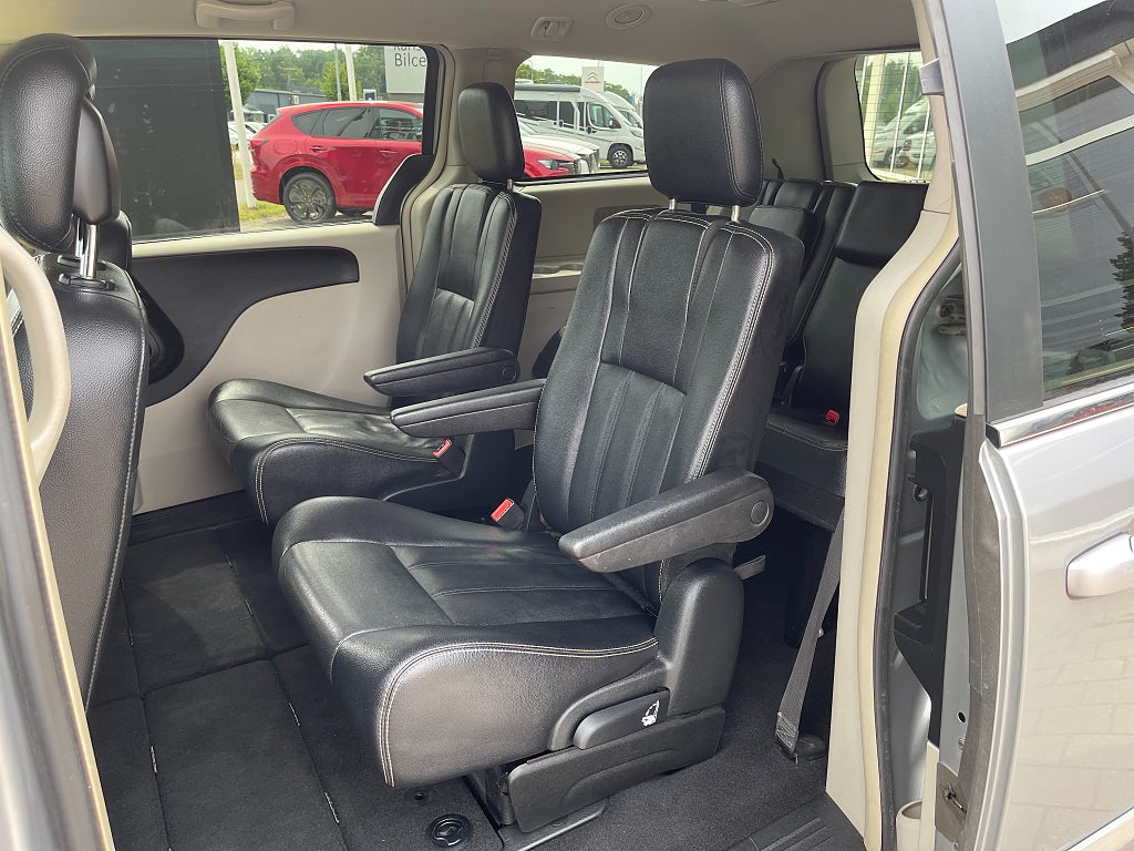 Chrysler Town & Country 3.6 V6 Flex Fuel STOW 'n Go
