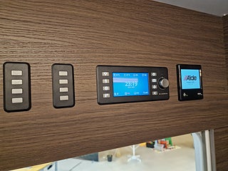 Husbil-integrerad Adria SUPER SONIC 890 LL 26 av 27