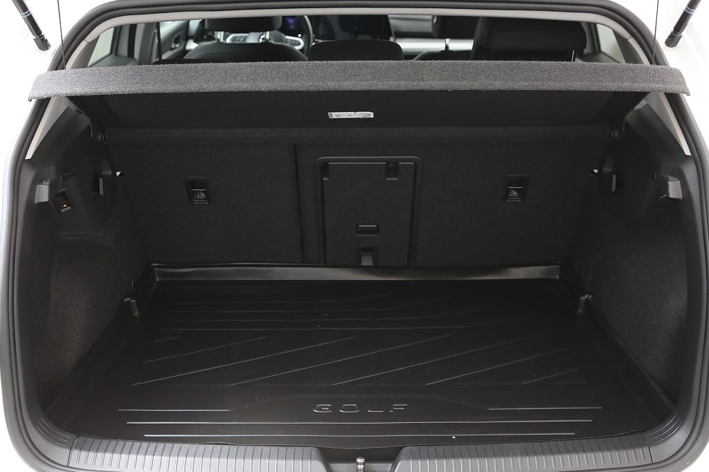 Volkswagen Golf 1,0 TSI 110HK P-Värmare Dragkrok Kamera 2022