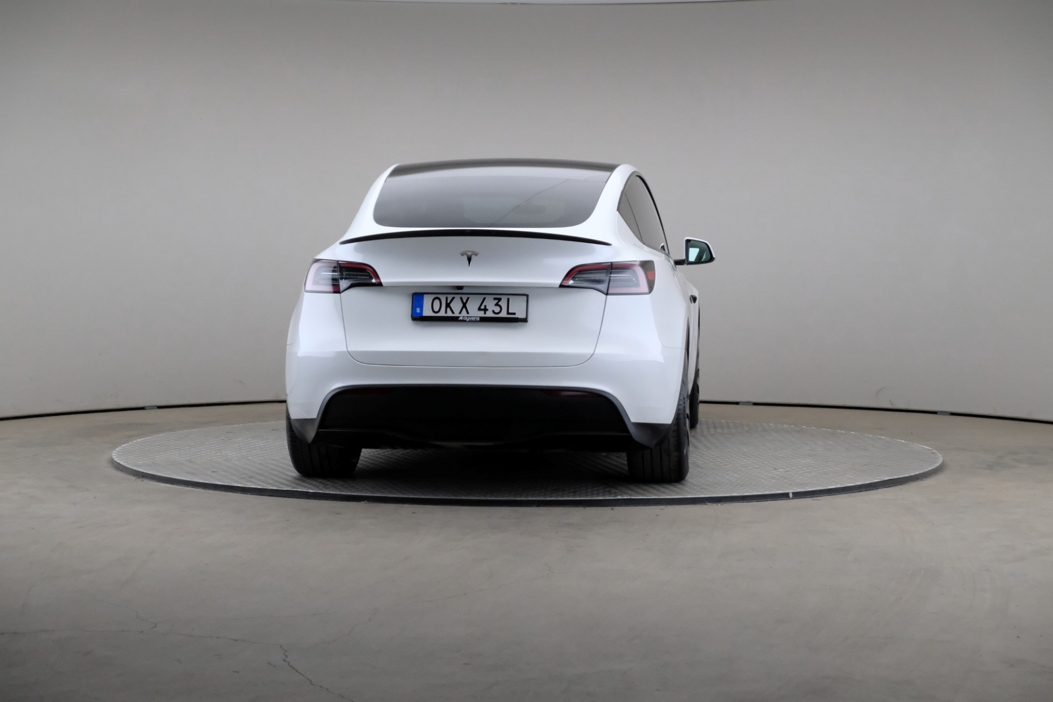 Tesla Model Y Performance 534hk AWD 2024, bild 2/10