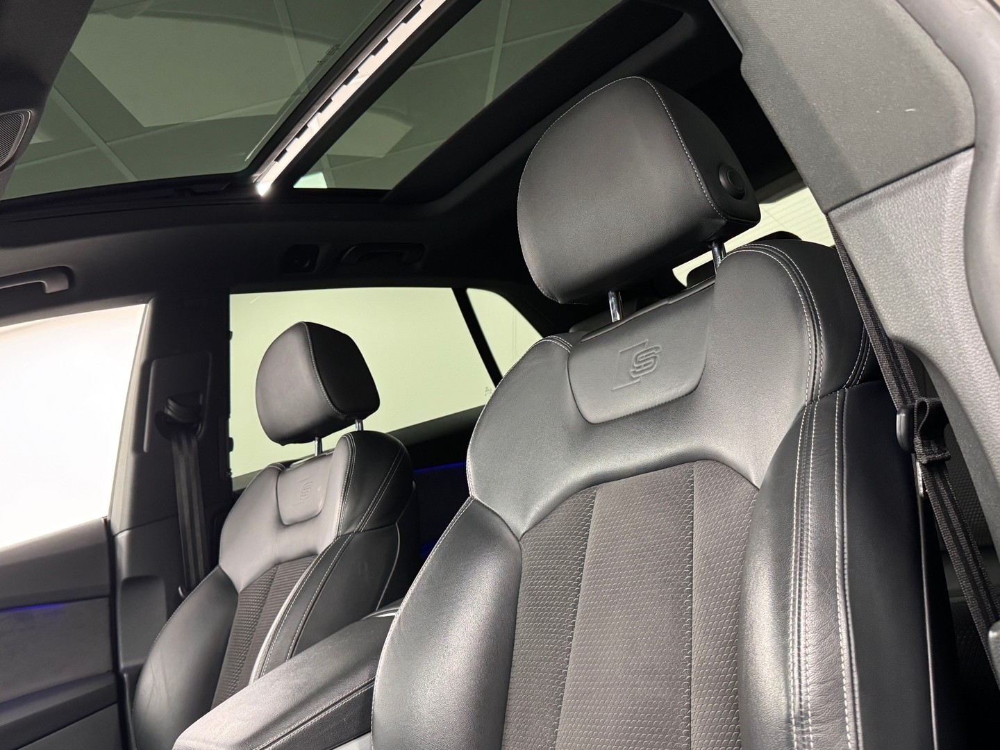 Audi Q8 2019, bild 6/68