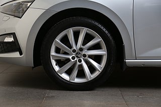 Halvkombi Skoda Scala 8 av 21