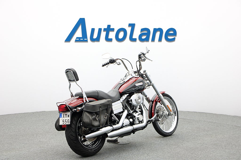Harley-Davidson Wide Glide *Nyservad Sissybar Sidoväskor