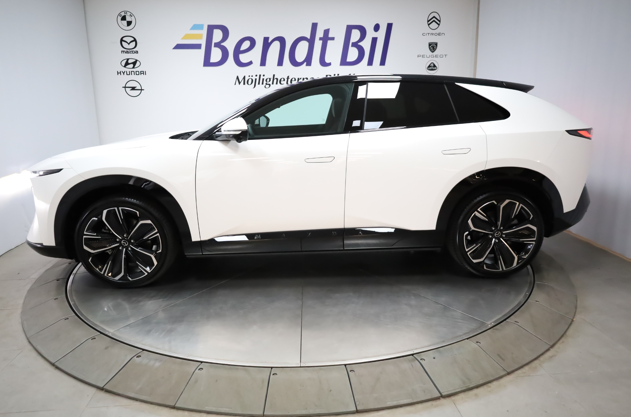 Mazda CX-6e 78 kWh 2026, bild 7/10