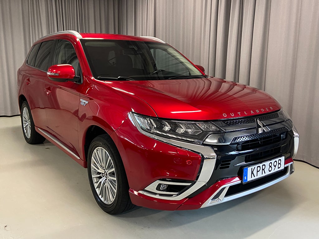 Mitsubishi Outlander PHEV 224hk AWD CVT Comfort Dragkrok