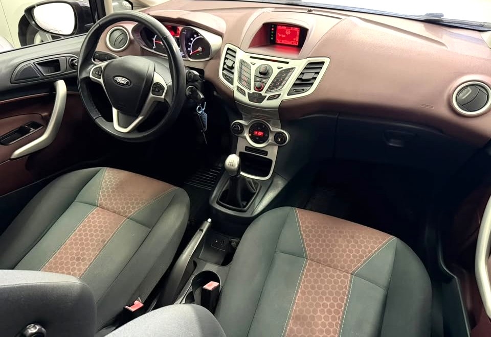 Ford Fiesta 2011, bild 7/10