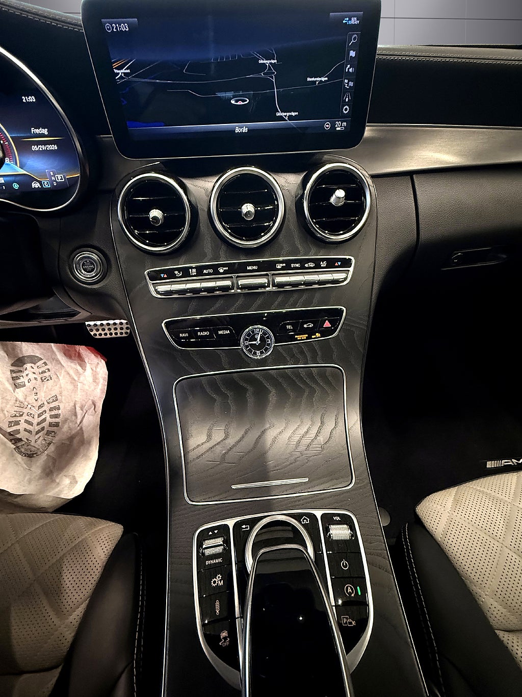 Mercedes-Benz AMG C 43 4MATIC AMG Line Designo Pkt 3500 Mil 1 Ägare - miniatyr 23