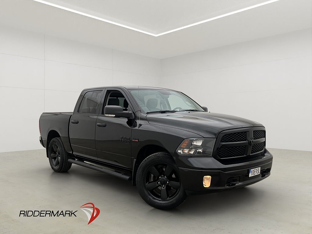Dodge RAM 1500 Classic 5.7 V8 4x4 Drag Skinn B-Kamera Moms