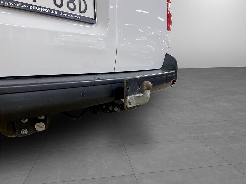 Bild på Peugeot Expert PRO 2.0 BHDi 145hk Aut L3 KAMPANJRÄNTA 3,99%