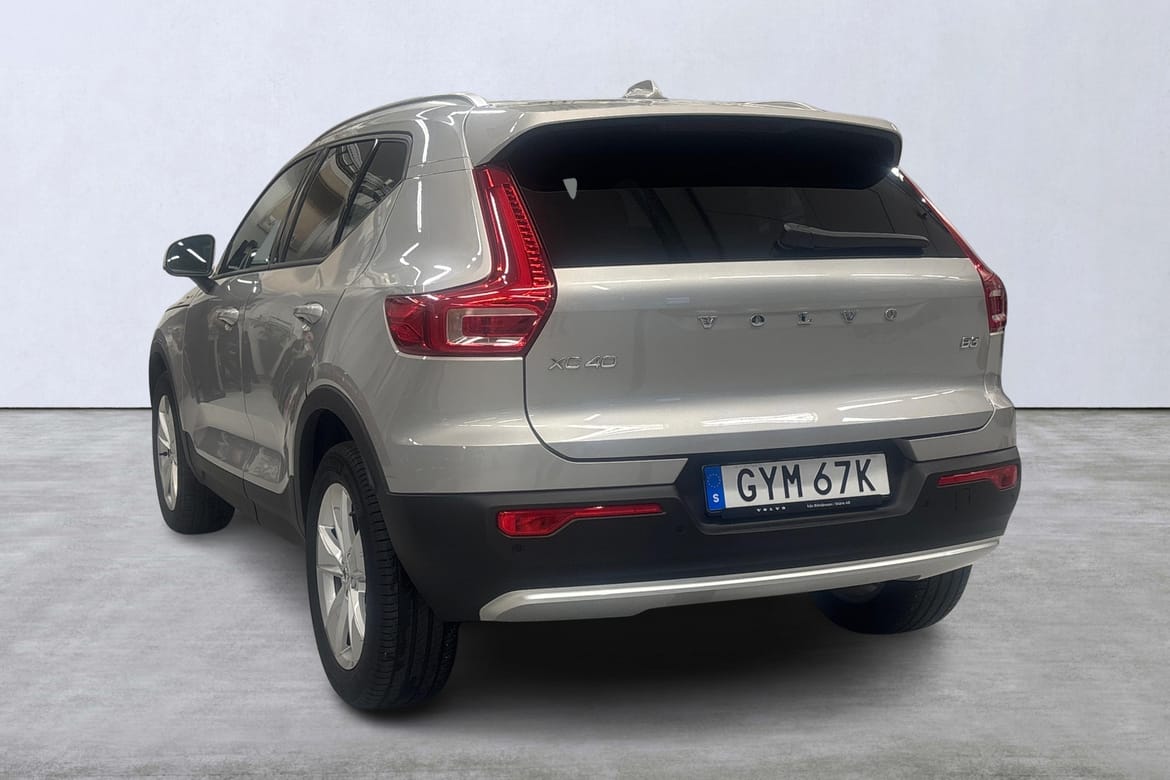 Volvo XC40 B3 FWD Bensin Core 2025, bild 4/10