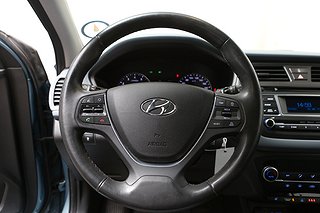 Halvkombi Hyundai i20 16 av 22