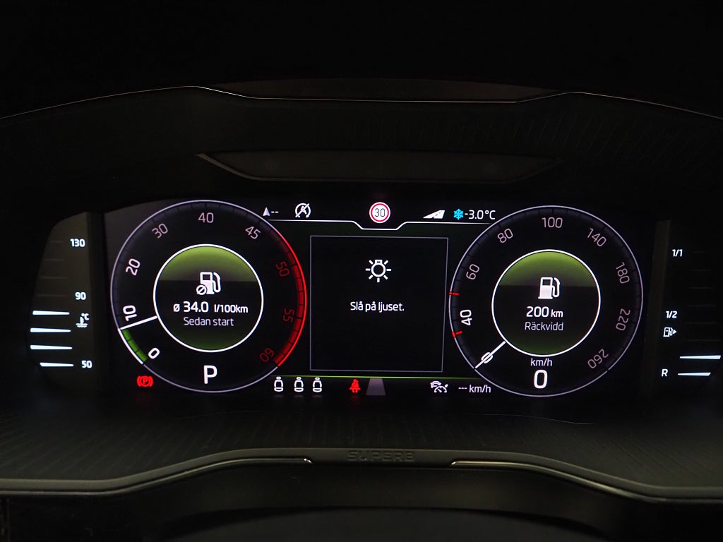 Skoda Superb TDI 190hk 4x4 L&K | Cockpit | Drag | D-värm | Navi |