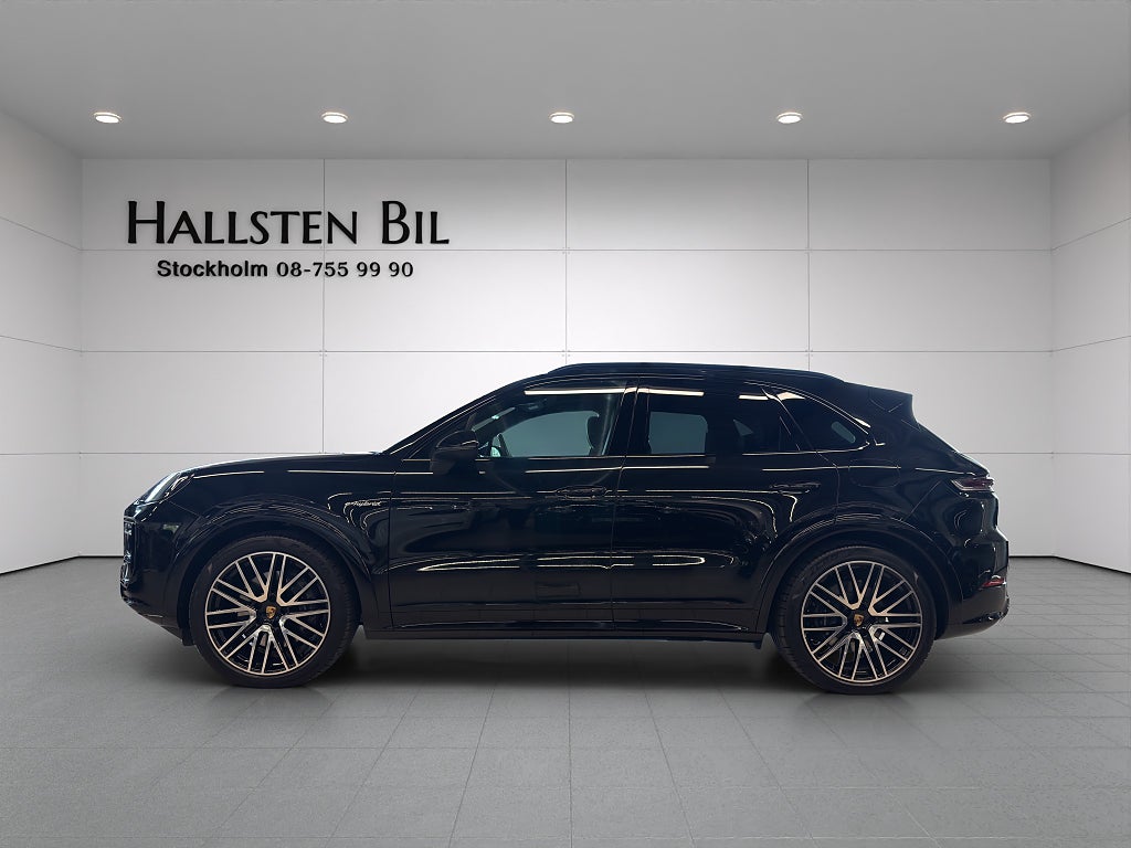 Porsche Cayenne E-Hybrid SeSpec Nypris 1 591 990:- 1 Brukare 1900Mil  