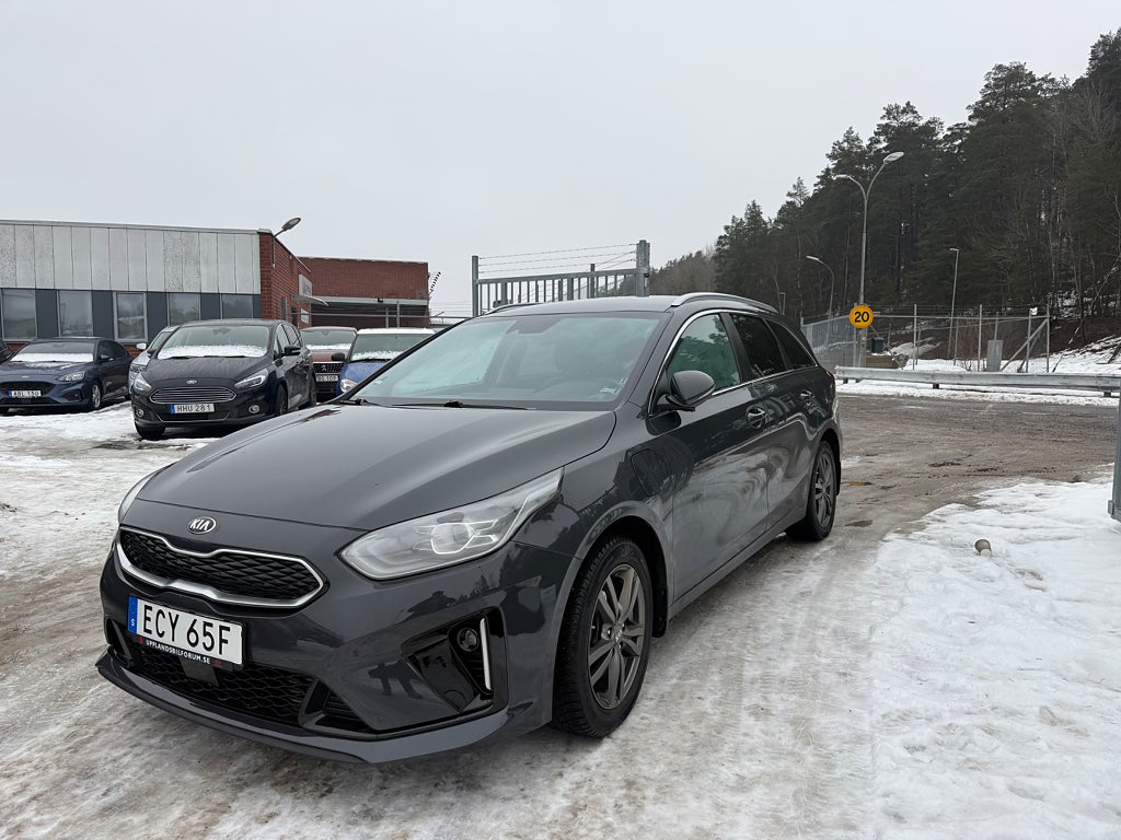 Kia Ceed Sportswagon Plug-in Hybrid 141hk Nyservad Drag Kamera