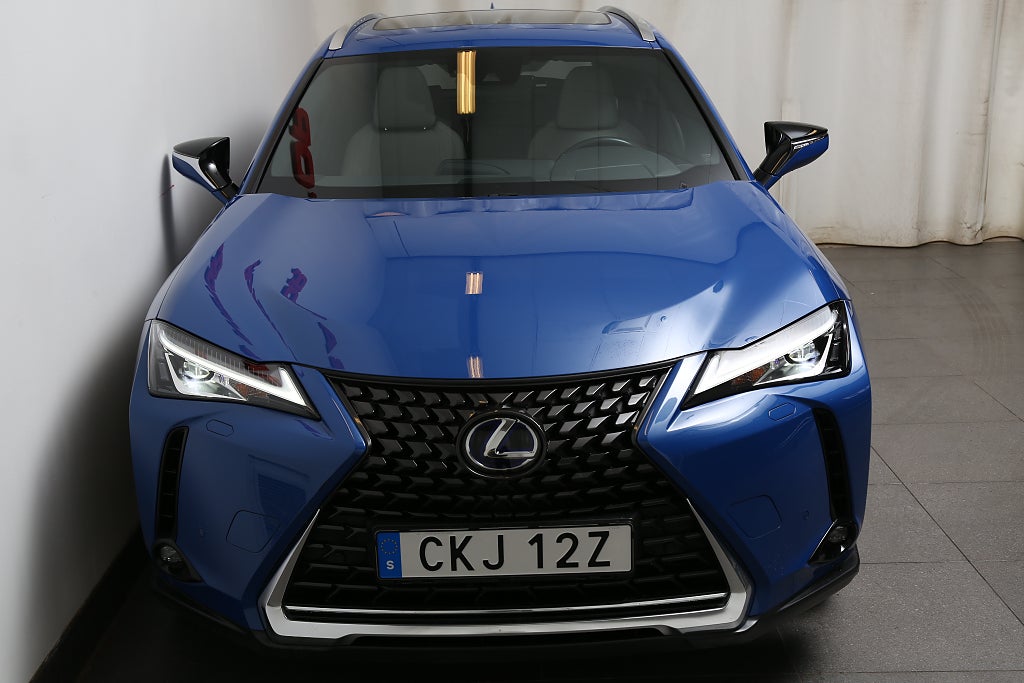 Lexus UX 250h E-Four 184hk Premium AWD Aut Teknik-paket Taklucka 2021