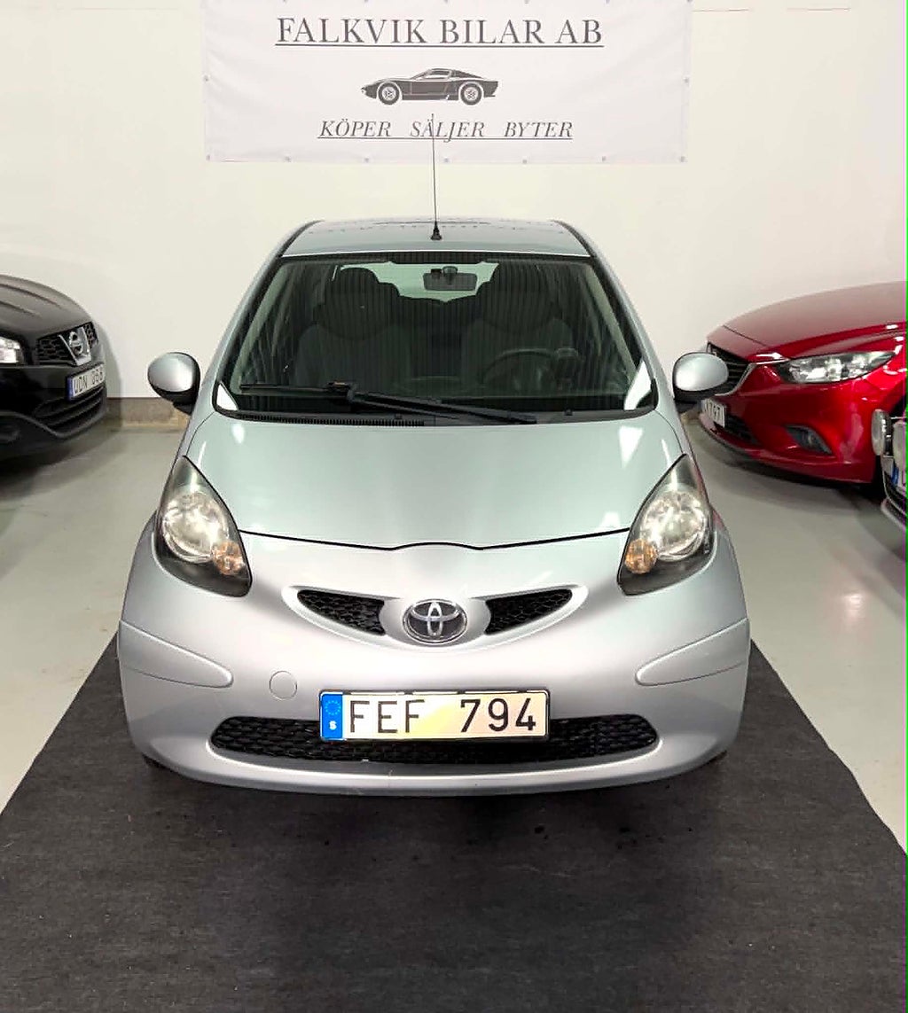 Toyota Aygo 5-dörrar 1.0 VVT-i Euro 4/ NYBES / SERVAD / AC 