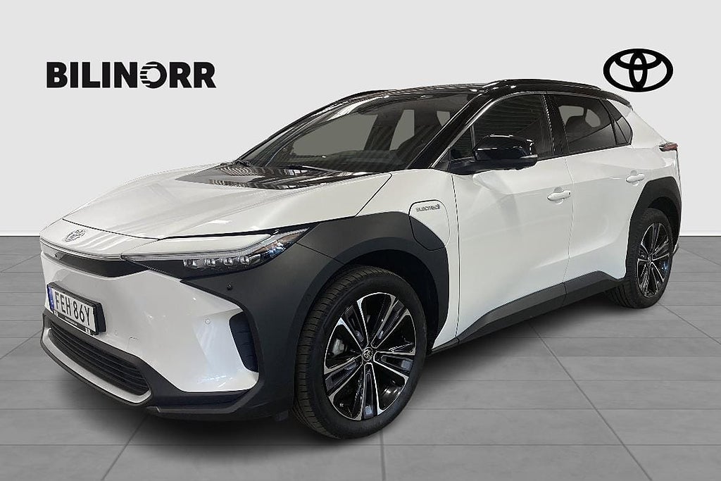 Toyota bZ4X AWD Executive 20 Panoramaglastak Vinterhjul