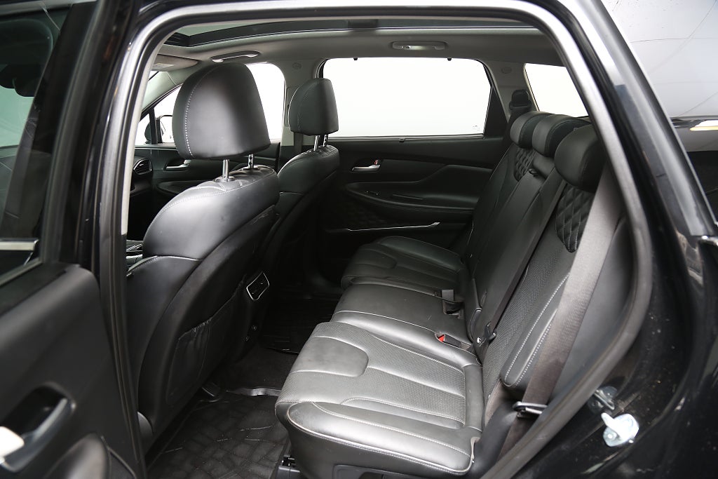 Hyundai Santa Fe 1,6 PHEV 265hk 6AT 4WD 7 sits Advance Motorv Drag 2023