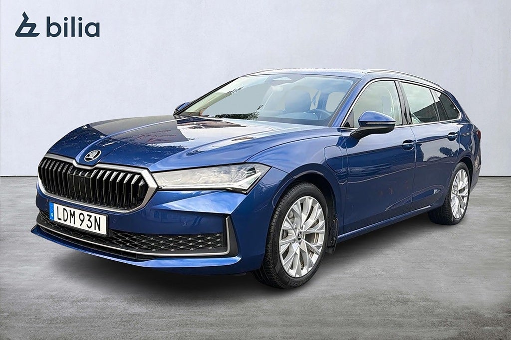 Skoda Superb Selection 1,5 TSI IV 204 HK Drag V-Hjul
