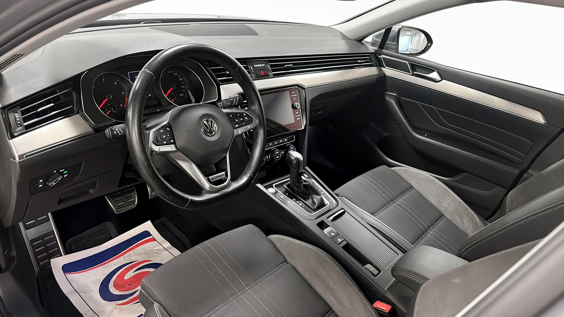 Volkswagen Passat 2020, bild 7/35