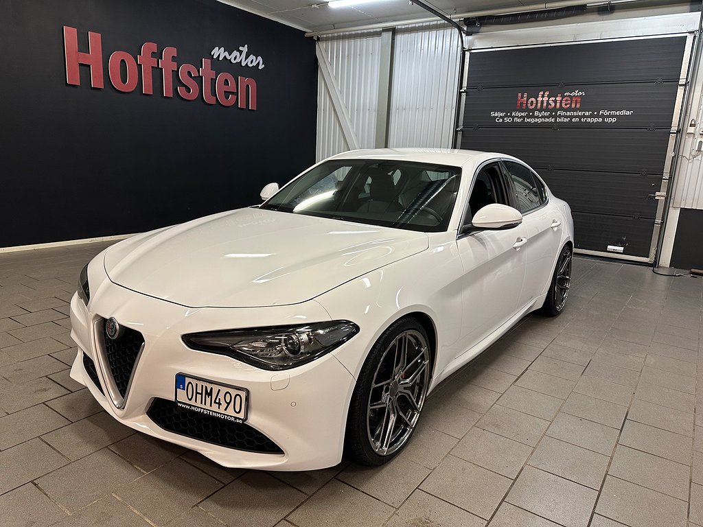 Alfa Romeo Giulia 2.0 Turbo 16V Super Navi Skinn