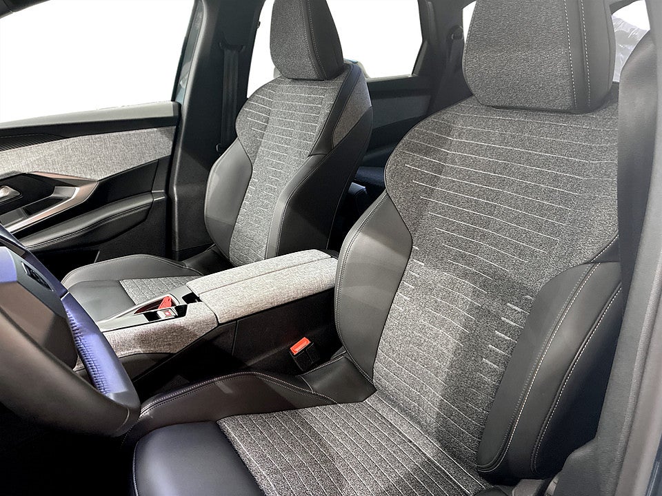 Bild på Peugeot 5008 Allure Hybrid 145hk Aut 7-SITS B-KAMERA CARPLAY 