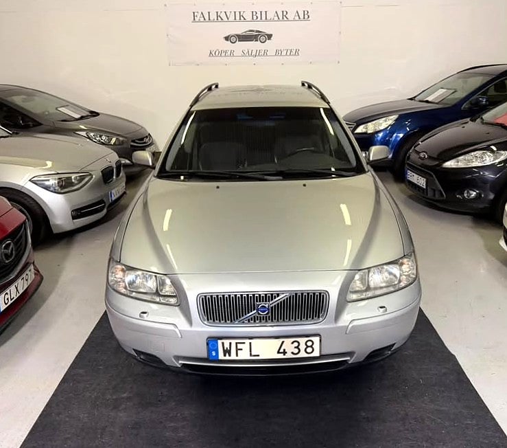 Volvo V70 2.4 Business Euro 4 / NYBES / DRAGKROK 