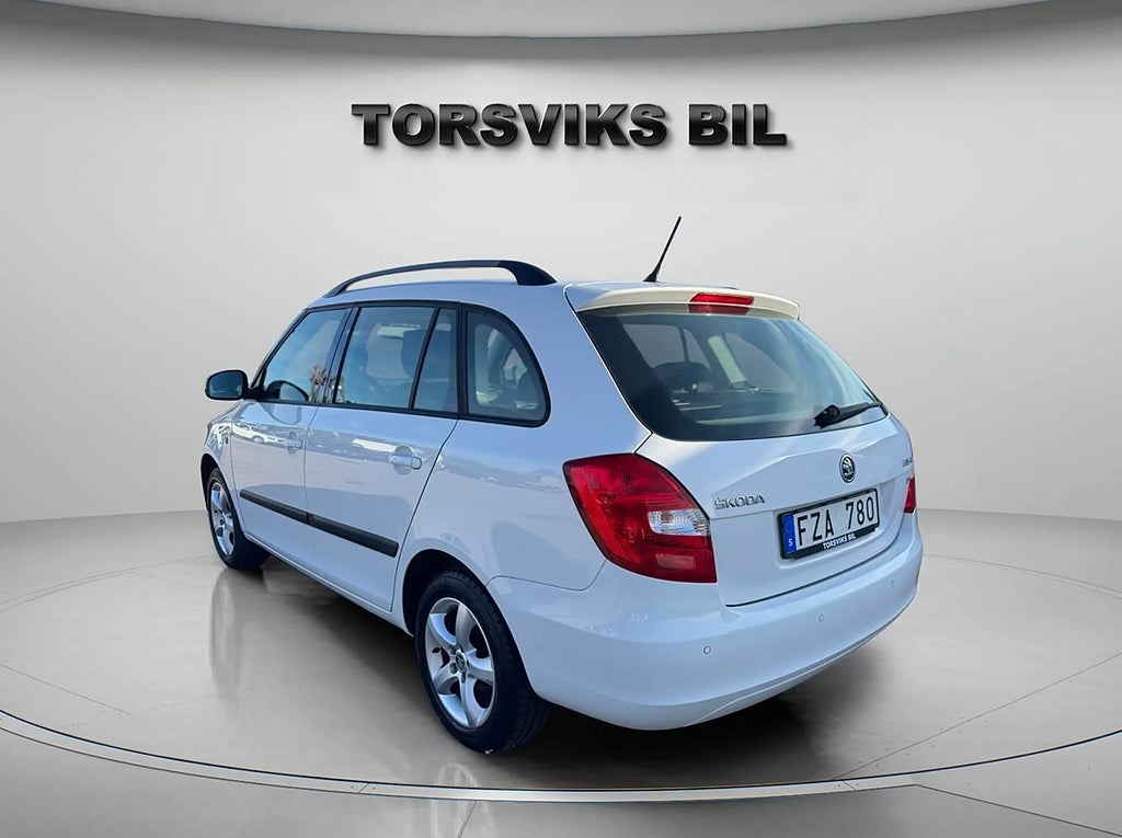 Skoda Fabia Kombi 1.2 TSI Elegance/Kamkedja - miniatyr 3