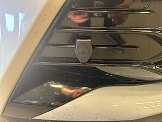 Toyota Yaris Hybrid e-CVT Rattvärme/Kamera/MoK/AWD – bild 17