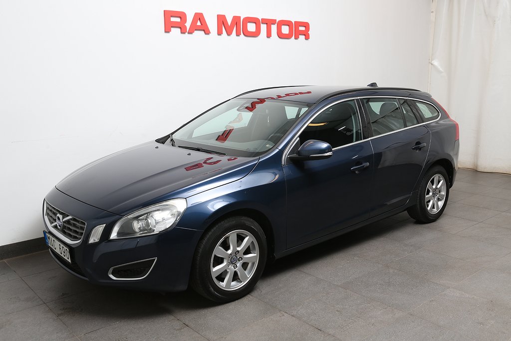 Volvo V60 D2 115hk Momentum Aut Dieselv Dragkrok 2013