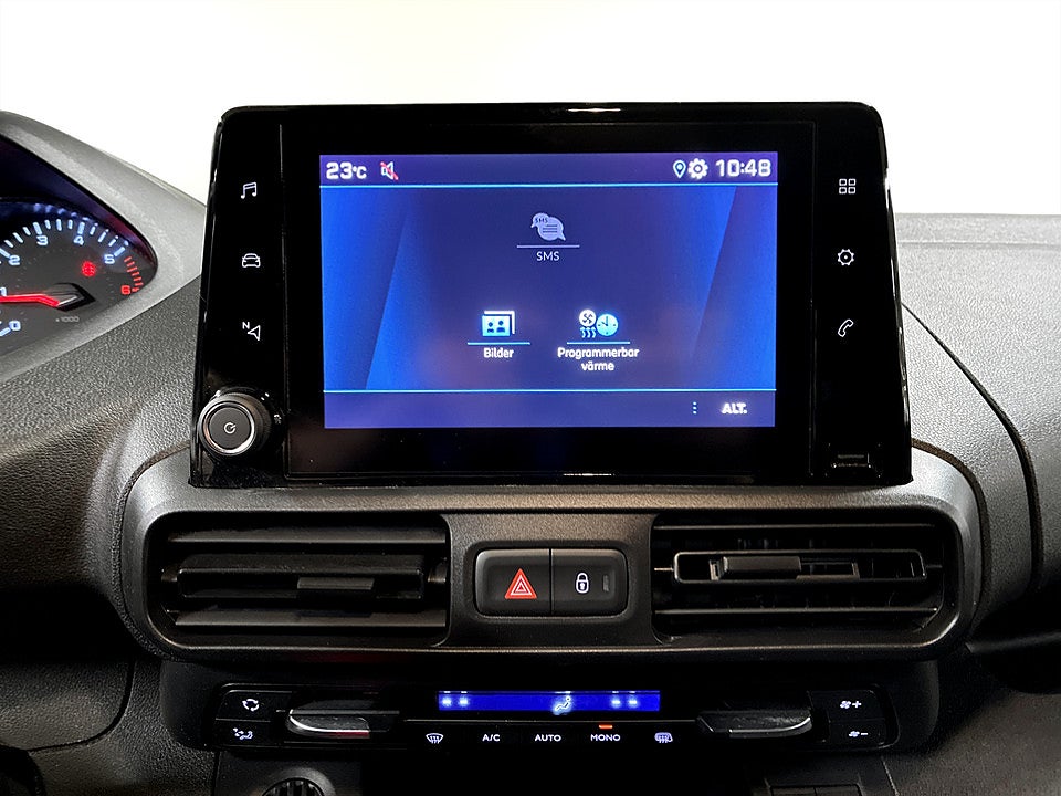 Bild på Peugeot Partner PRO+ L1 BHDi 130 Aut - WEBASTO, DRAG, BACKKAMERA