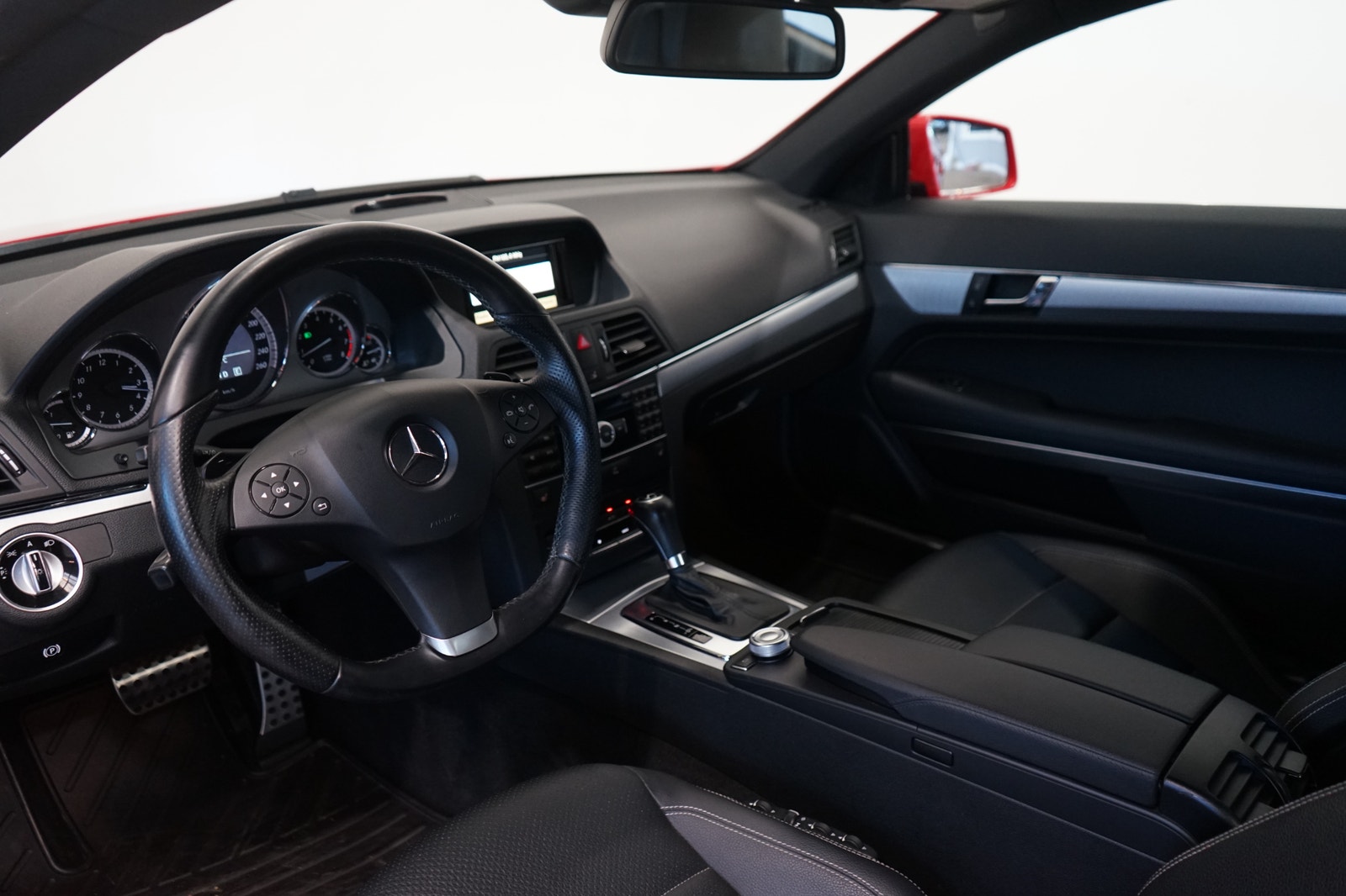 Mercedes-Benz E 250 Coupé AMG Sport Automat 204hk 2011 - miniatyr 6