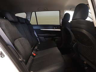 Kombi Subaru Outback 15 av 23