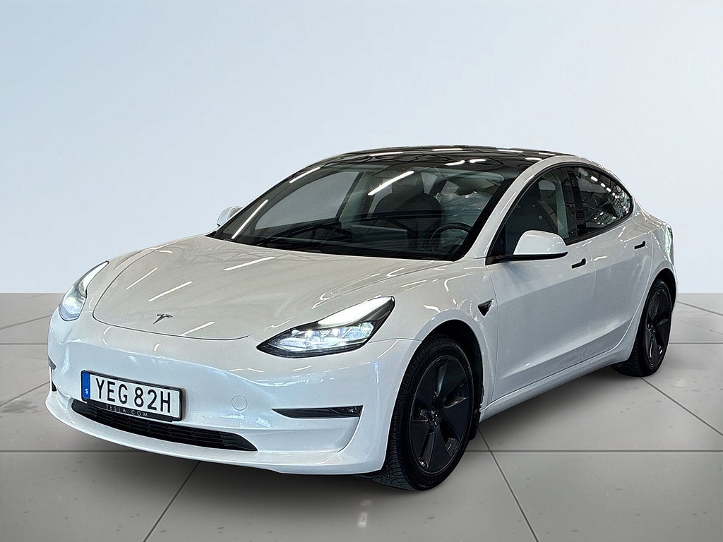 Tesla Model 3 Long Range AWD S&Vhjul/Autopilot3/Värmepump/PremiumLjud