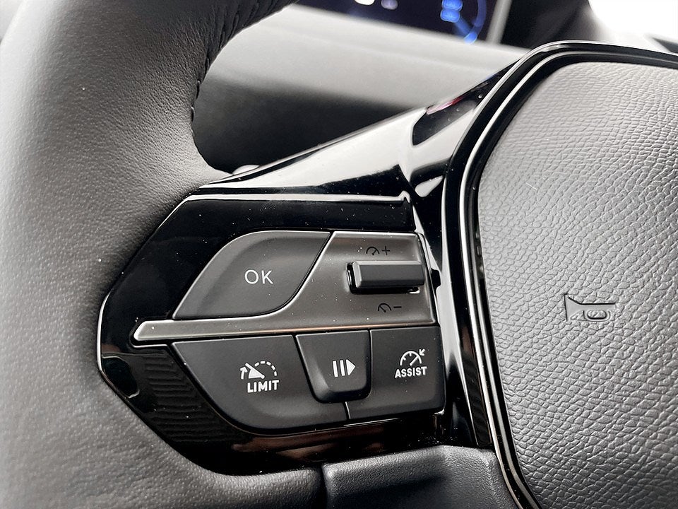 Bild på Peugeot Partner Plus 130hk AT8 L2 - DEMO