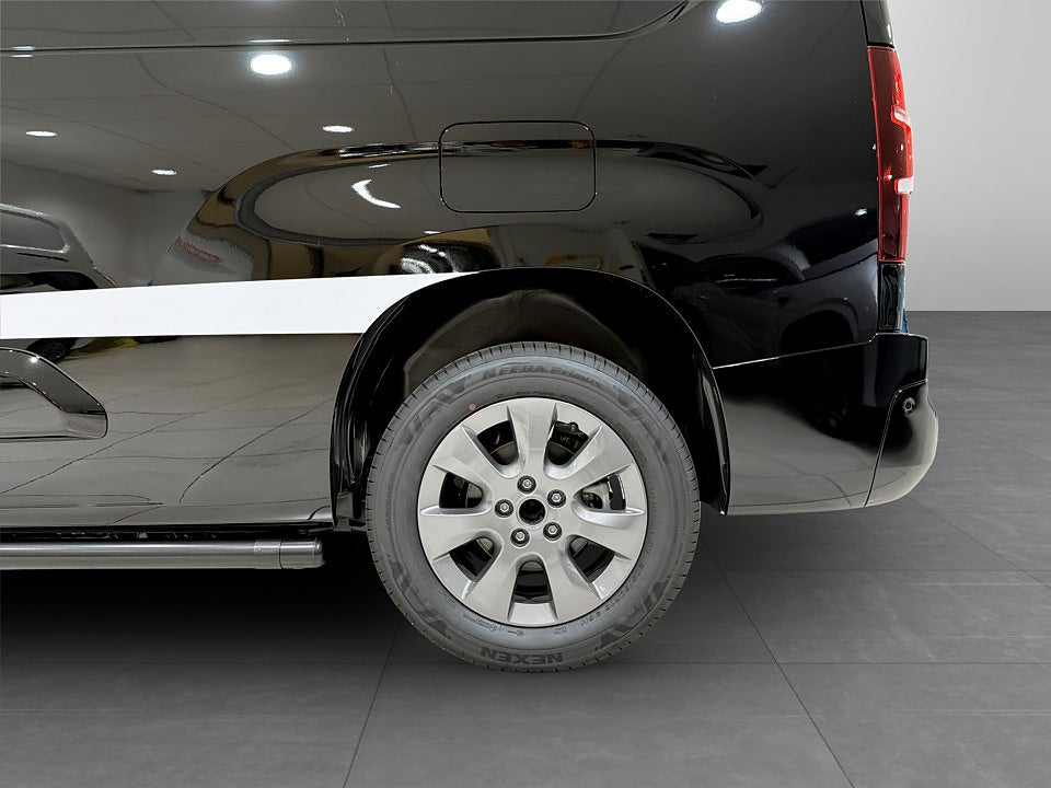 Bild på Opel Combo Elite GS-Line 130hk Aut L2 -EDITION! VÄRMARE & DRAGKROK
