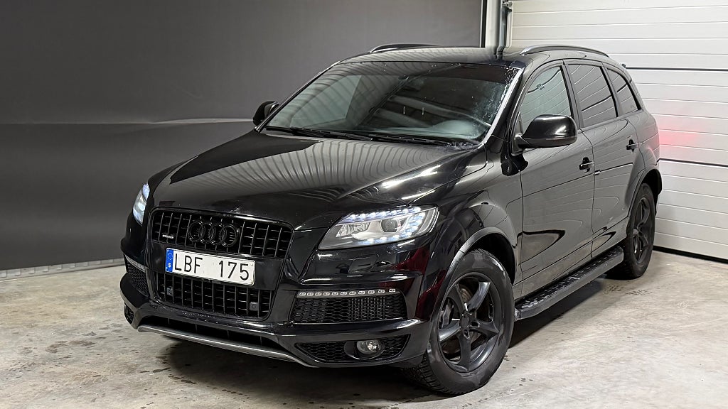 Audi Q7 3.0 TDI V6 quattro / Black optik, s-line / Panorama