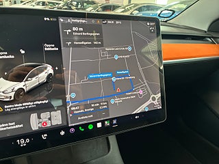 Tesla Model 3 Long Range AWD Long RangeS&V-Hjul/Drag/Pano/Skinn/Lramp – bild 21