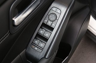 SUV Nissan Qashqai 12 av 16