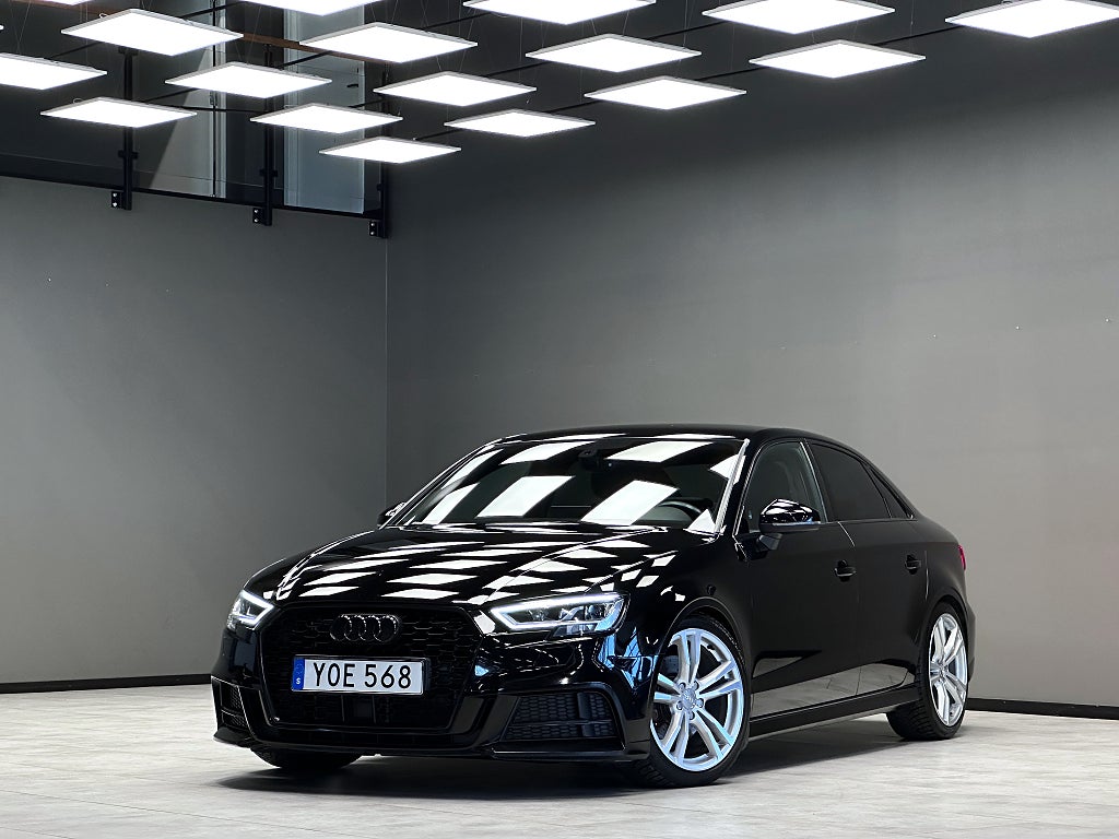 Audi A3 Sedan 2.0 TFSI quattro S-line/Carplay/P-sensor/Feritta 