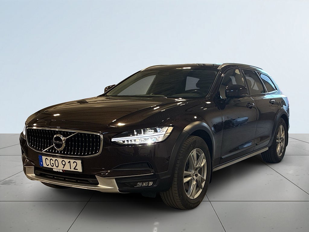 Volvo V90 Cross Country D5 AWD Aut Inscription Pro Drag Värmare B&W Pano S&V