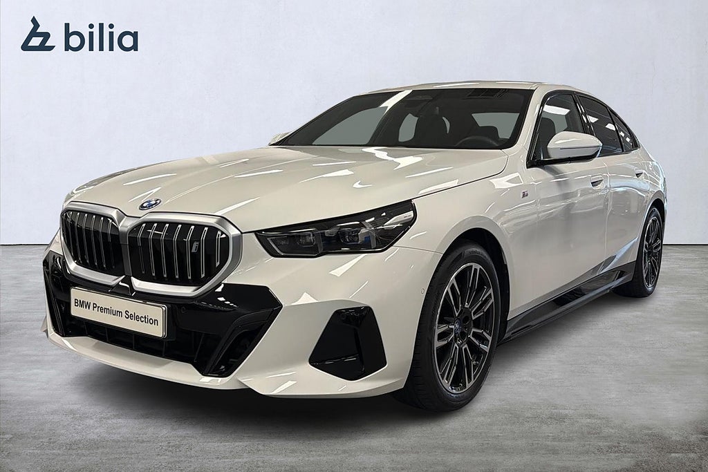 BMW i5 eDrive 40 Sedan M-sport | H&K | Drag | Aktiv farth.