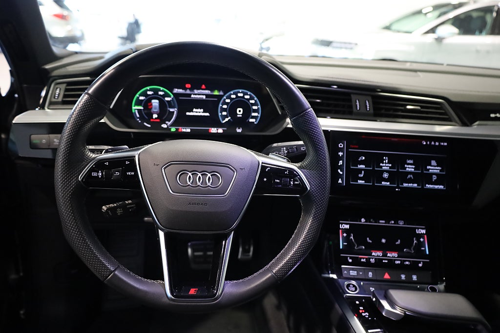Audi q8-e-tron 50 Quattro S line Navi Kamera Leasbar V-Hjul 2024
