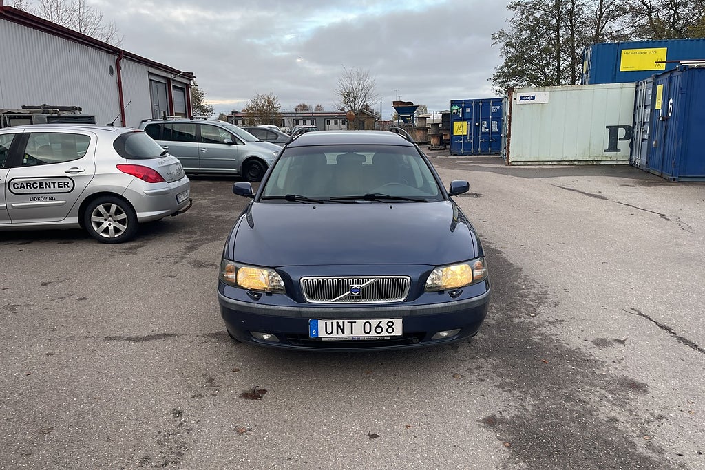 Volvo V70 2.4 Manuell, 140hk, 2004