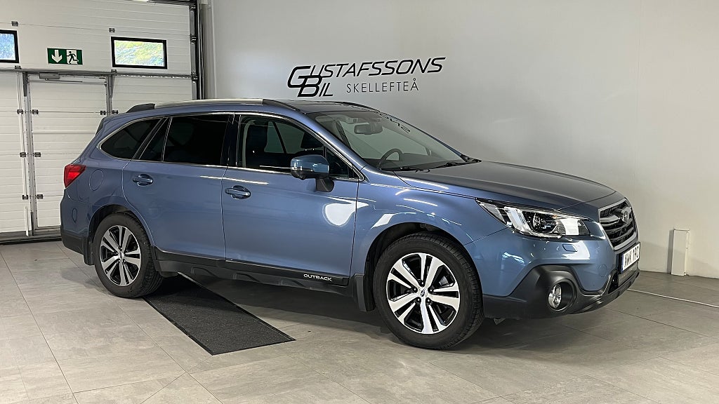 Subaru Outback 2.5 4WD Summit | V-Hjul M-Värm Drag LED-Ramp