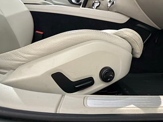 Volvo V60 D3 Aut Inscription Pano VoC Skinn Dvärm Kamera S/V-hjul – bild 19