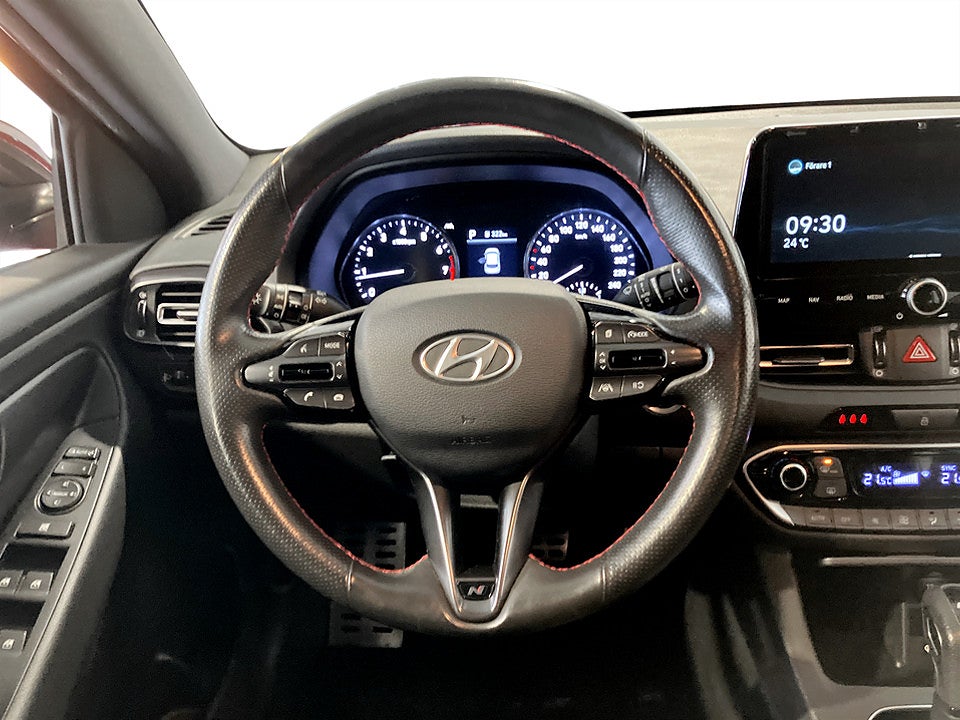 Bild på Hyundai i30 N-Line 1.5 T-GDI 159hk Aut B-KAMERA CARPLAY