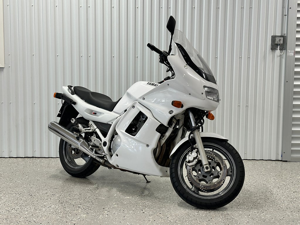 Yamaha XJ900S 84 HK Nyservad Nybesiktigad