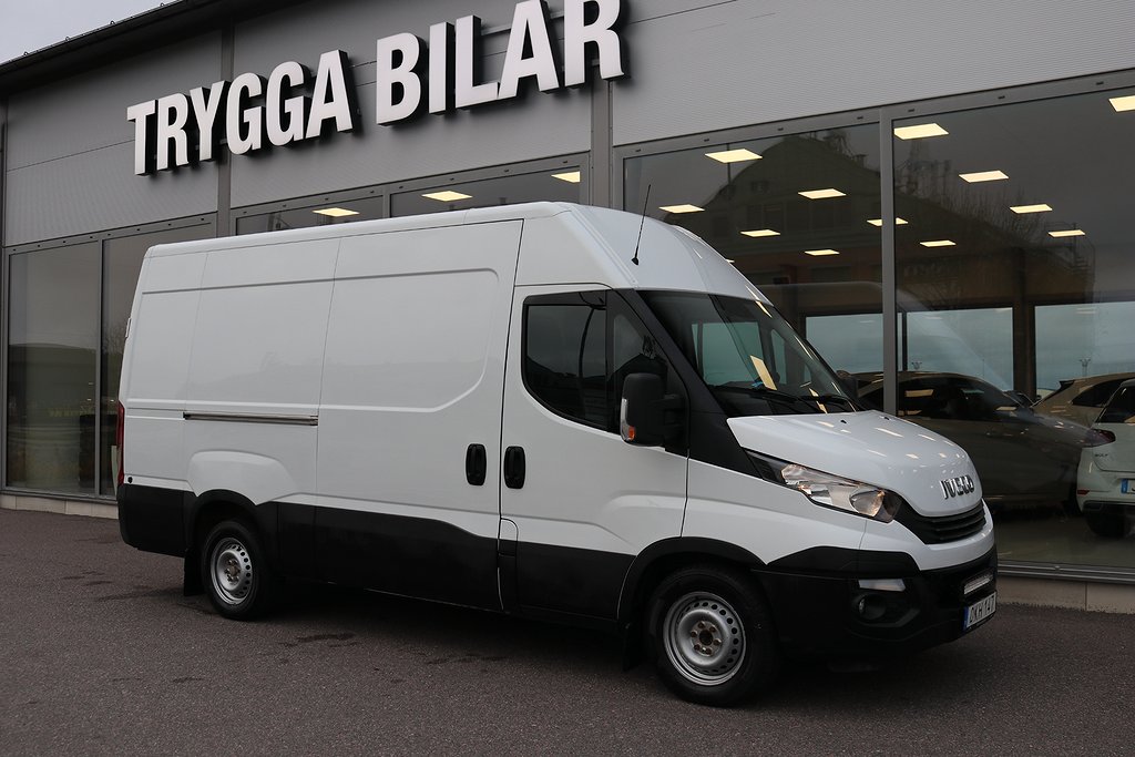 Iveco Daily 35-140 Skåpbil 2.3 JTD Hi-Matic Drag/Moms/Värmare