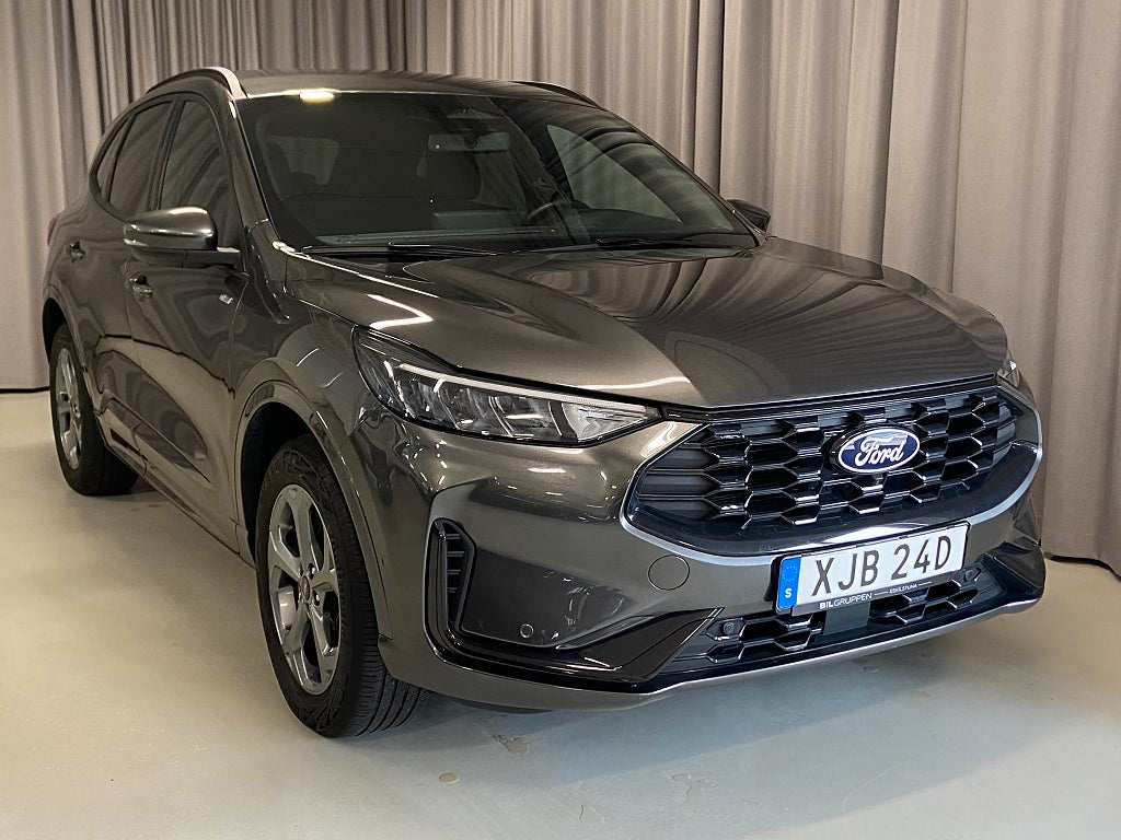 Ford Kuga Plug-In Hybrid 243hk ST-Line X Drag Navi 360° B&O